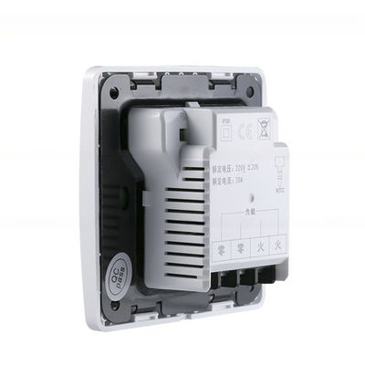 Geïntegreerd airconditioning- en radiator HVAC-systeem met programmeerbare thermostaat